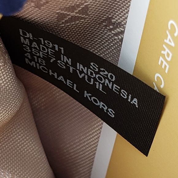 ⚠️SALE⚠Michael Kors Jet Set LG EW Crossbody SET - Picture 11 of 12